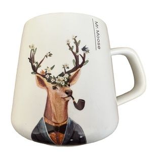 Cup with rabbit illustrations of "Mr. Moose". High quality ceramic